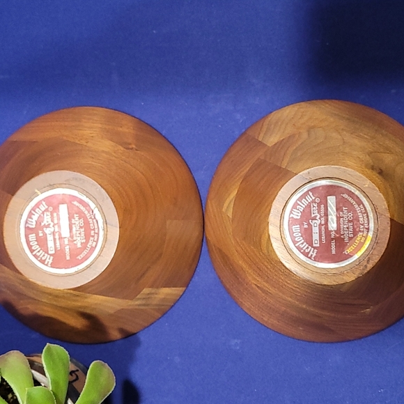 DID WARE | Heirloom Walnut Wood Bowls - Model 1011 - Picture 5 of 10